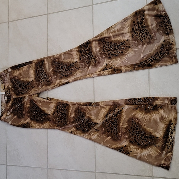 Bells!🦄🦄NWOT incredibly rare! Desert Wanderer by Spell Designs bells - Picture 9 of 14